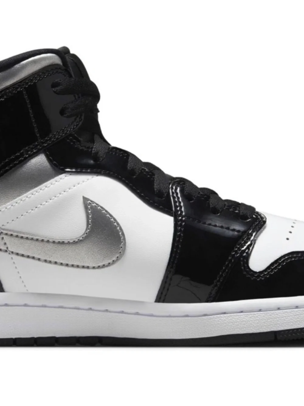 Jordan 1 Mid SE. Patent Black White Metallic Silver Gold. SIZE 10.5 - HV0789-010